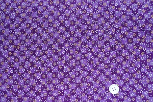 ちりめん友禅 可愛い小桜の和風生地 レーヨンちりめん生地 紫色　約７０ｃｍ×約５０ｃｍカット　(0647-66)