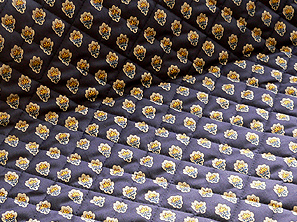 SOULEIADO ソレイアードのキルティング生地　プティット・フルール・デ・シャン　濃紫地(0673-47)