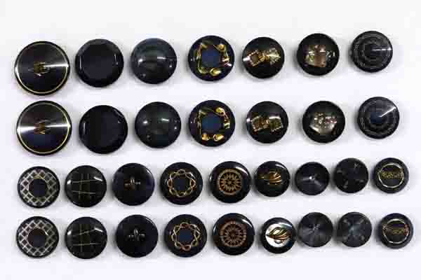 メーカー廃番品　ヴィンテージ　ジルコニア入　アンティークボタン　ブルー・ネイビー系３４