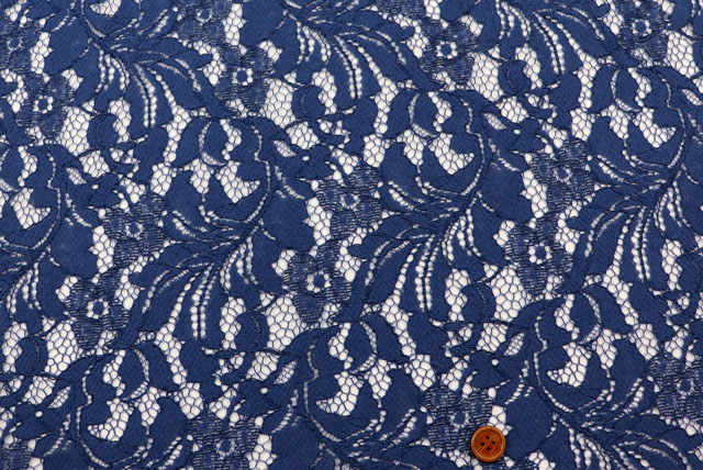 ラッセルレース生地　花柄　濃い青 　【50cm単位】(la690)