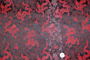 チャイナドレス生地・チャイナ生地（竜と牡丹・黒地×赤）(0635-19)