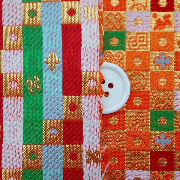 金襴　三丁サビ　宝入り石畳文（宝尽くし・市松柄）　橙色×赤×緑×白など　0651-14