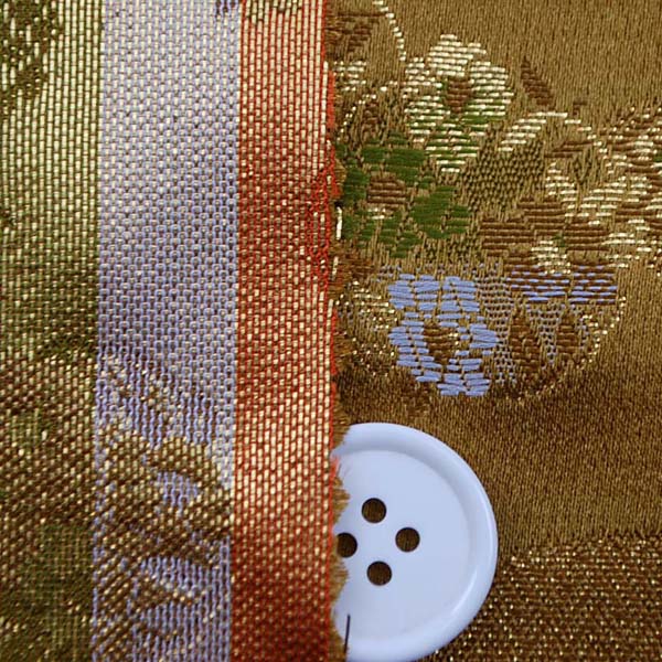 金襴　寿三丁　雲取と花の丸文　金色　0651-18