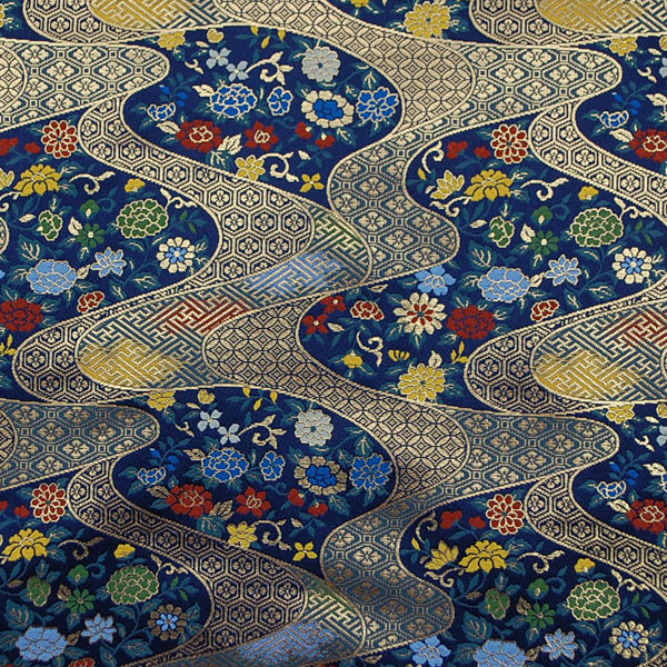 金襴　三丁サビ　花と流水　亀甲花菱・七宝・紗綾形（卍崩し）　濃紺　0651-46