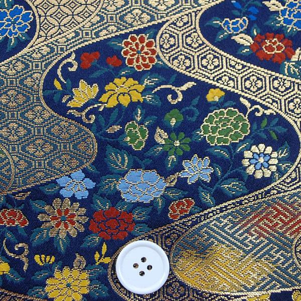 金襴　三丁サビ　花と流水　亀甲花菱・七宝・紗綾形（卍崩し）　濃紺　0651-46