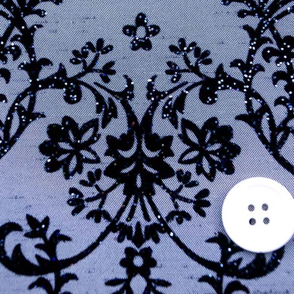 よさこいや舞台衣装に最適な　フロッキー加工のシャンタン　ダマスク調　シルバーグレー