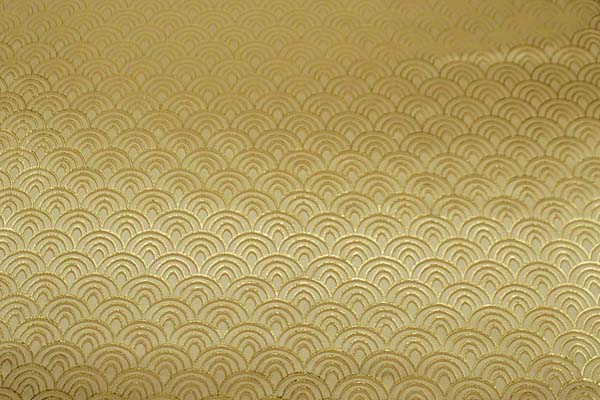 よさこいや舞台衣装に最適な　光沢感のある素材　ラメ入りジャガード　青海波　黄色×ゴールド