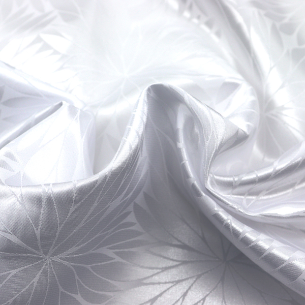 イベントや衣装に最適な光沢感のある素材　ポリエステルジャガード　菊の柄　白