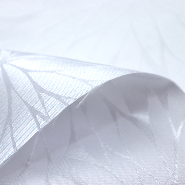 イベントや衣装に最適な光沢感のある素材　ポリエステルジャガード　菊の柄　白