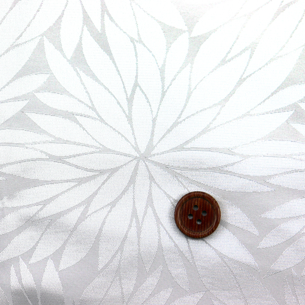 イベントや衣装に最適な光沢感のある素材　ポリエステルジャガード　菊の柄　白