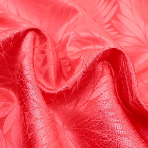 イベントや衣装に最適な光沢感のある素材　ポリエステルジャガード　菊の柄　赤