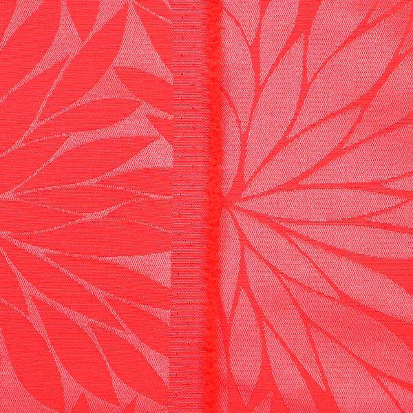 イベントや衣装に最適な光沢感のある素材　ポリエステルジャガード　菊の柄　赤