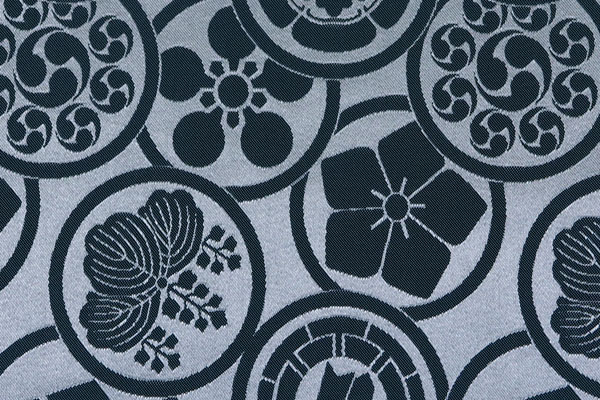 古布　江戸期の綸子布　敷物　刺繍入り　15 古布江戸期の綸子布敷物刺繍入り15