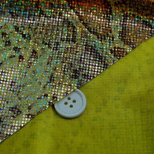 多彩に輝くホログラムのロイヤルスムース　パイソン柄（大蛇）　イエロー系　＝お取り寄せ商品のため即出荷は不可能となります＝