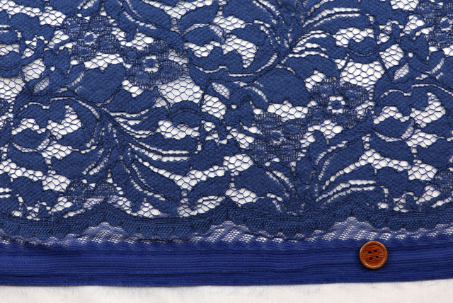 ラッセルレース生地　花柄　濃い青 　【50cm単位】(la690)