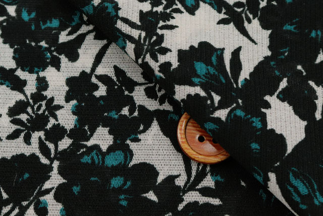 パワーネットプリント生地　花柄　オフベージュ地【50cm販売】（p2048）