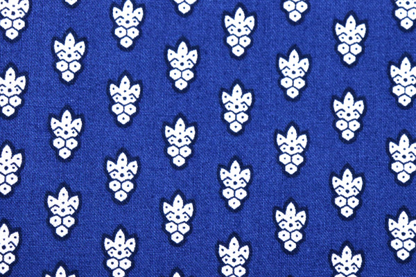 SOULEIADO ソレイアード　ラ・プティ・ムーシュ　紺地に白の花