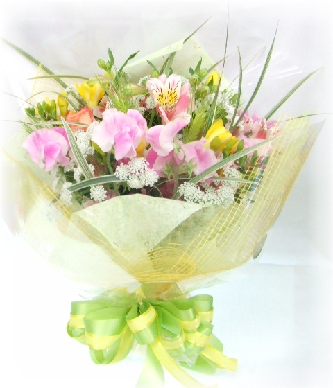 あたまになります。 アンティークキルト＆かご・お花3束セット·͜