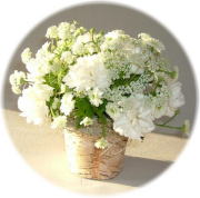 ホワイトランド2,500円-【フラワーアレンジ】ネット特価！