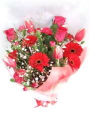 レッドフラワー3,000円-花束　ネット特価！