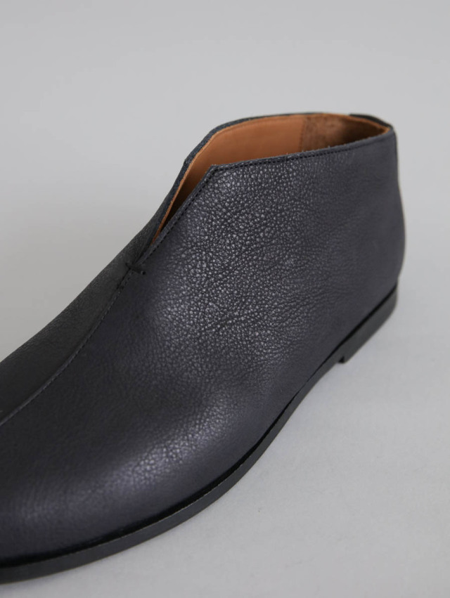 AUTTAA アウッタ｜ジプシー ブラック