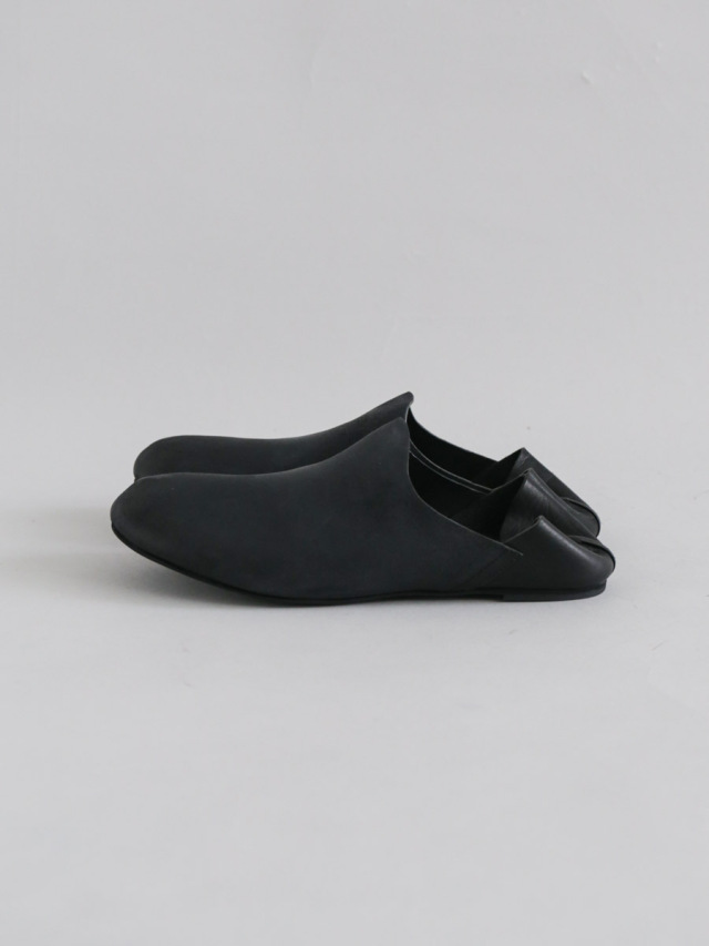 auttaa アウッタ　ルームシューズ　白 AUTTAA アウッタ｜ルームシューズ 2 goat leather グレージュ