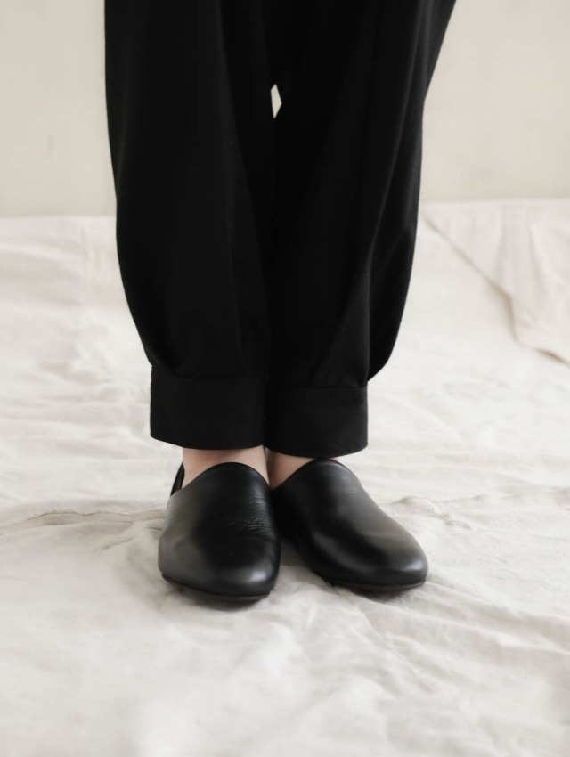 AUTTAA アウッタ / ルームシューズ 2 goat leather ブラック