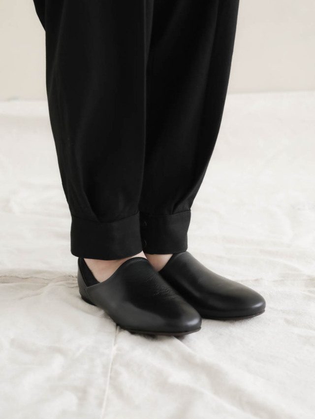 AUTTAA アウッタ / ルームシューズ 2 goat leather ブラック