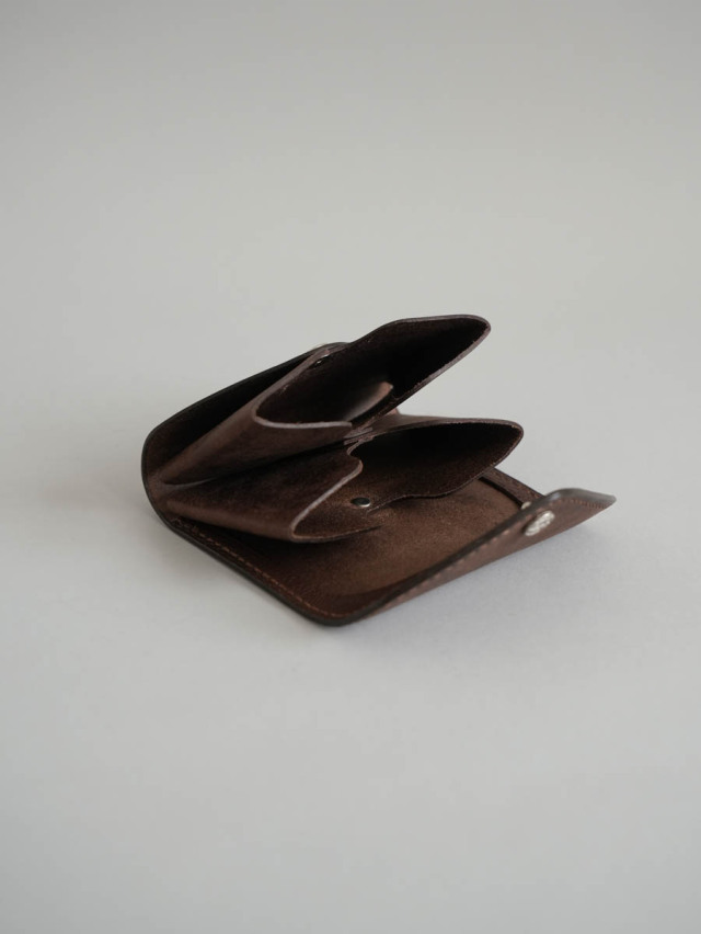 Dove&Olive ダブ&オリーブ｜カードケース 7C真鍮ボタン Brown