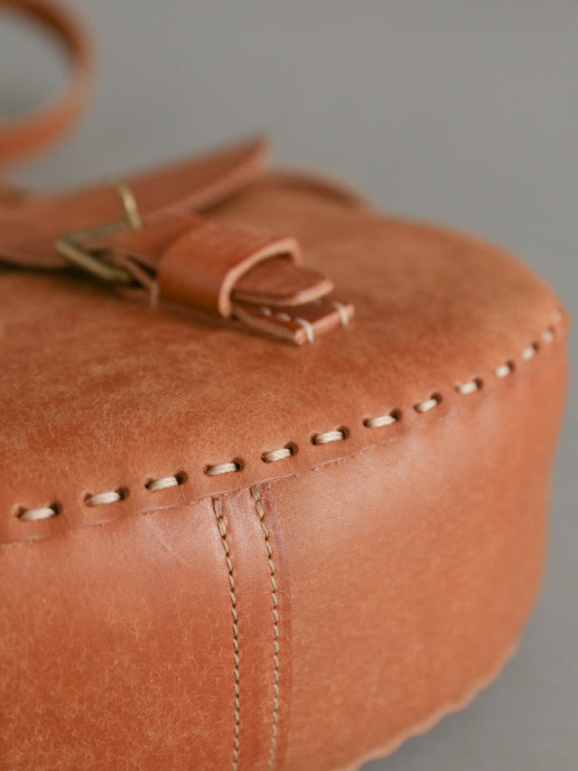 Dove&Olive ダブ&オリーブ 旅行鞄 M　Camel Dove&Olive（ダブ&オリーブ）ボストンバック（2color） - poooL