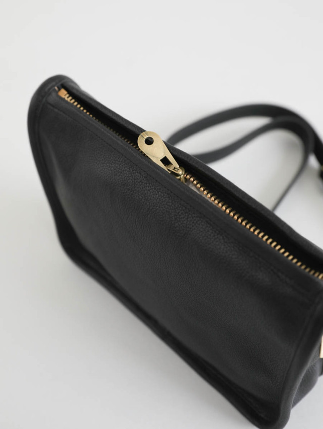 forme フォルメ｜Banks S（black）