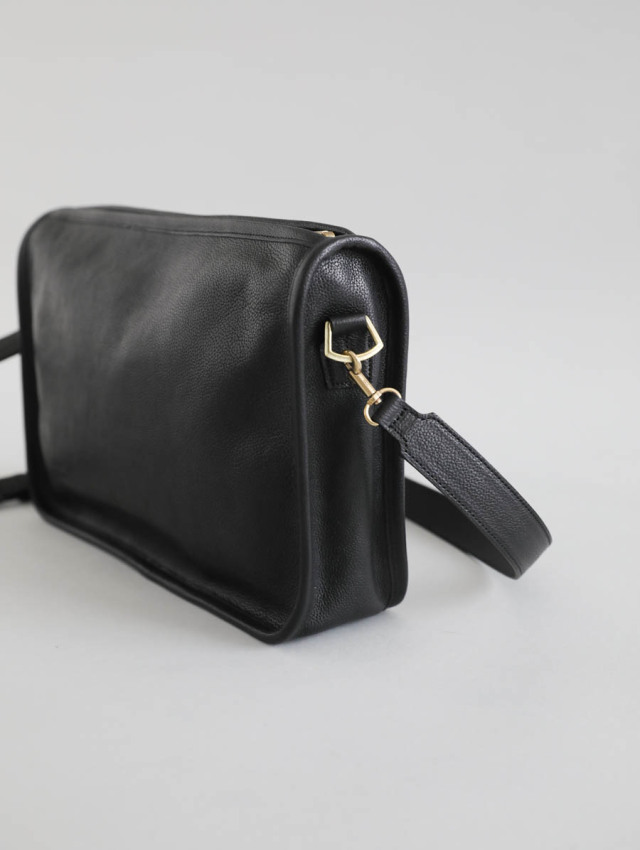 forme フォルメ｜Banks L（black）