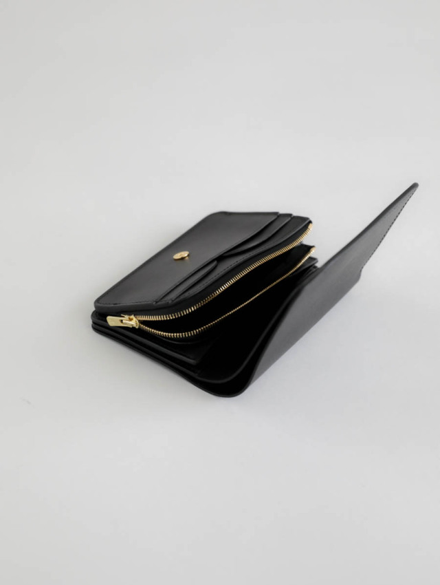 フォルメ　ショート　ウォレット　サーペンタイン 最終お値下げです　ラスト1個です フォルメ ショート ウォレット サーペンタイン 最終お値下げです 最終