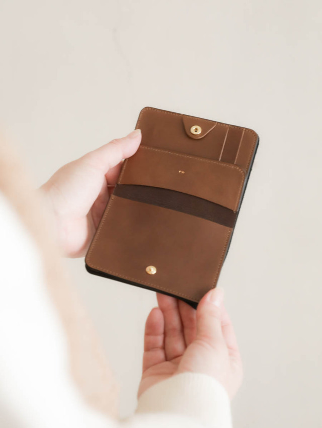 forme フォルメ｜Post wallet ILCEA（black×brown）ポストウォレット