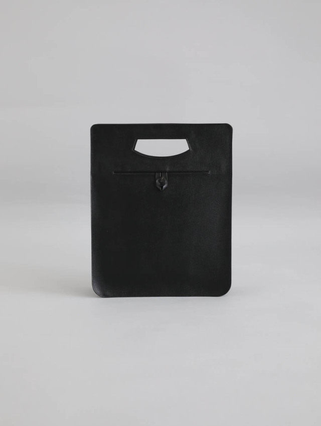 forme フォルメ｜Ernesto M black