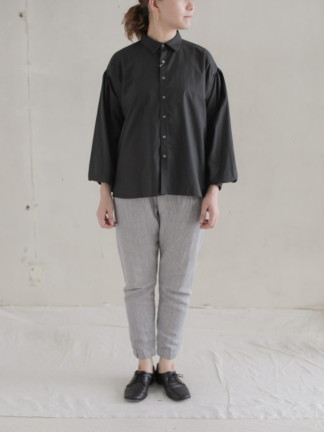 ゴーシュ リネンコットンカルゼテーパードパンツ グレー