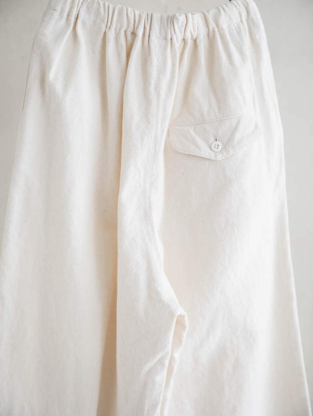 履き込みたいワイドトラウザーズ｜ビームス 梅田｜BEAMS 02233-0017