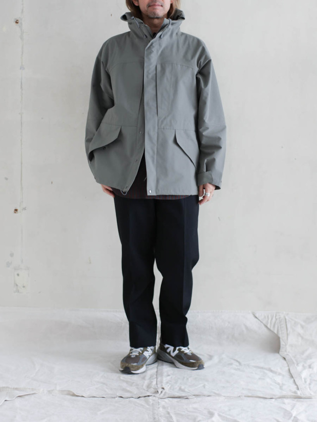 HEUGN ユーゲン｜Hoodie（グレー）