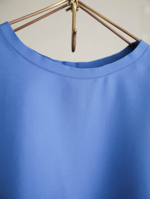 humoresque ユーモレスク｜crewneck blouse ブルー
