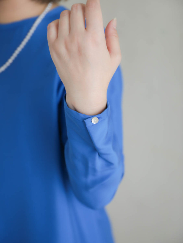humoresque ユーモレスク｜crewneck blouse ブルー