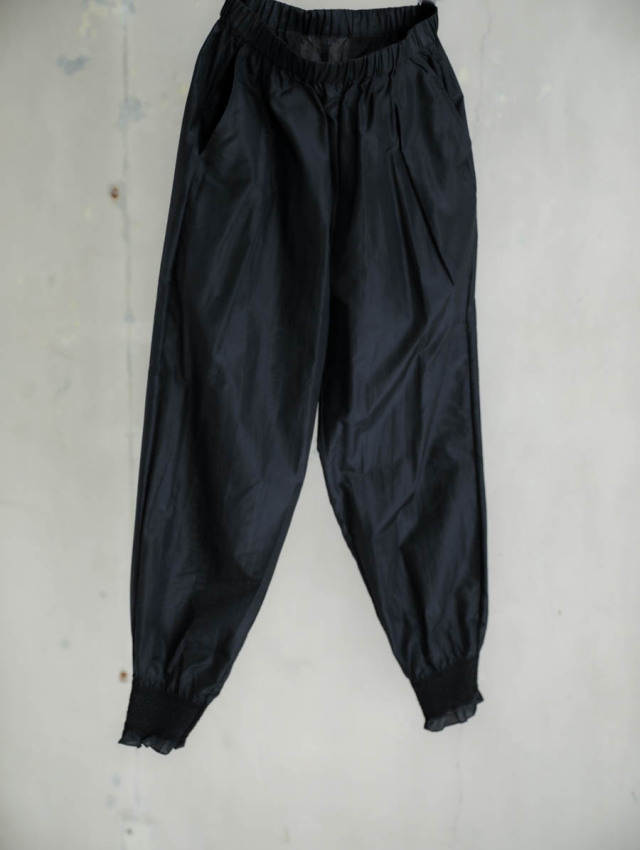 humoresque ユーモレスク｜shirring pants（ブラック）シルク