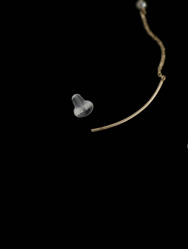 MAISON RUBUS. ： petal earring (pierce) MAISON RUBUS. メゾンルーバス｜onde pierce