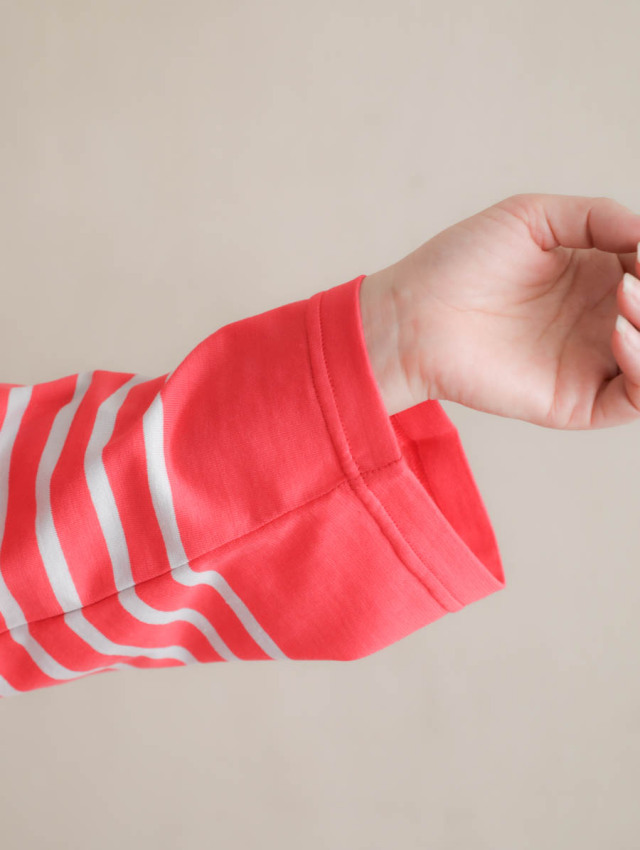 OUTIL ウティ｜tricot aast（rouge red/nimbus cloud）バスクシャツ
