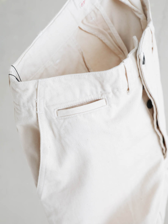 OUTIL ウティ｜pantalon meynes（ecru）チノトラウザー