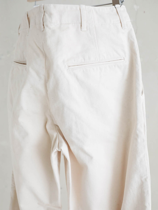 OUTIL ウティ｜pantalon meynes（ecru）チノトラウザー