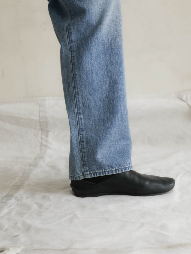 OUTIL ウティ｜pantalon boudes（fade blue embroidery）デニムトラウザー