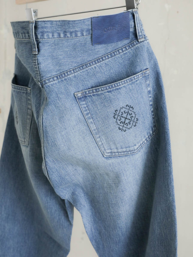 OUTIL ウティ｜pantalon boudes（fade blue embroidery）デニムトラウザー