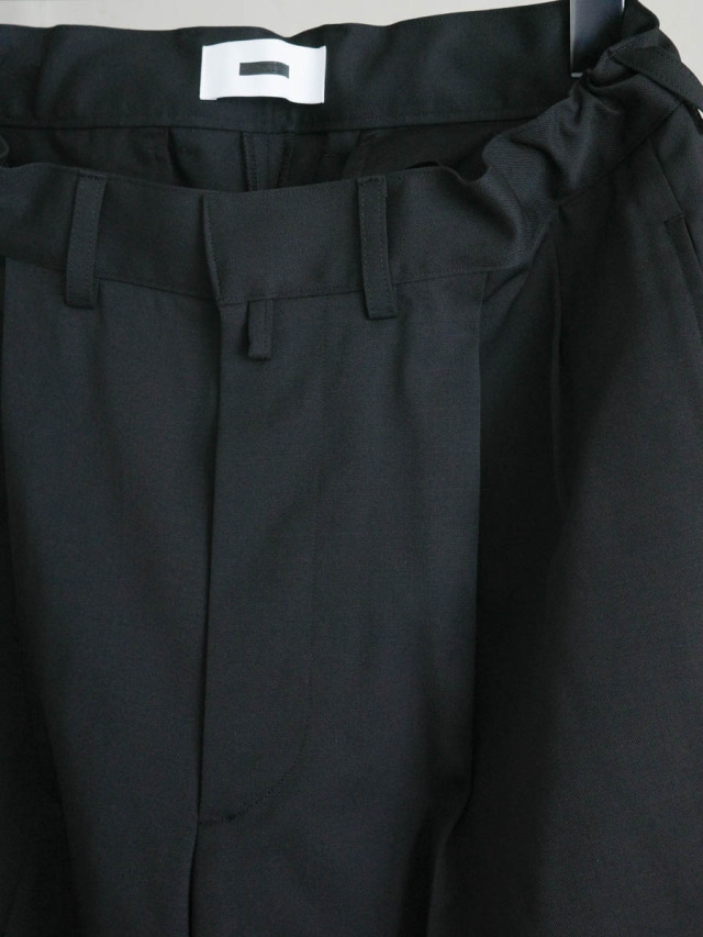 REVERBERATE リバーバレイト｜TACKED TROUSERS - STANDARD ブラック