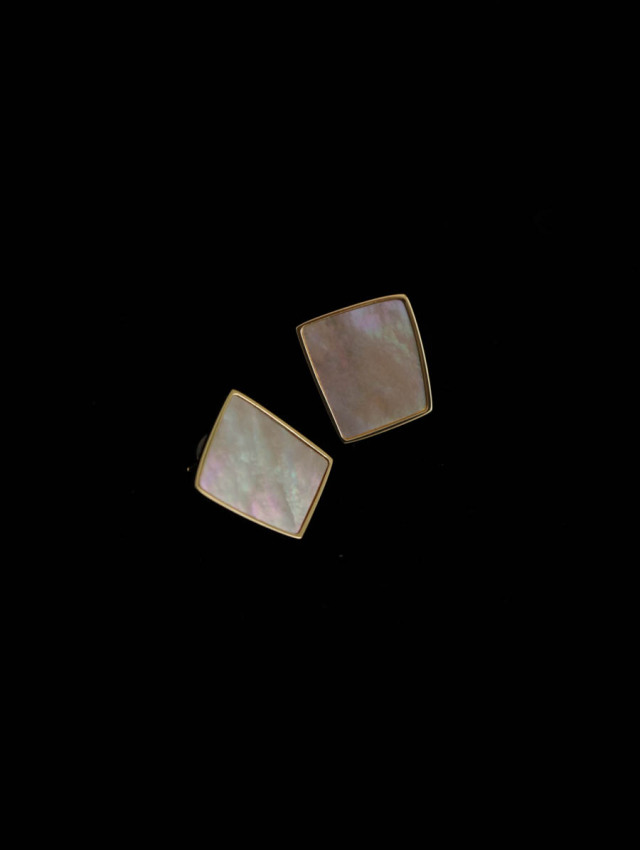 SIRISIRI シリシリ｜RADEN Earrings Square Peach