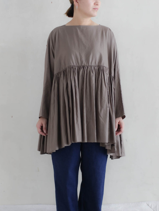SP エシュペー｜ワイドギャザーブラウス（ブラウン）